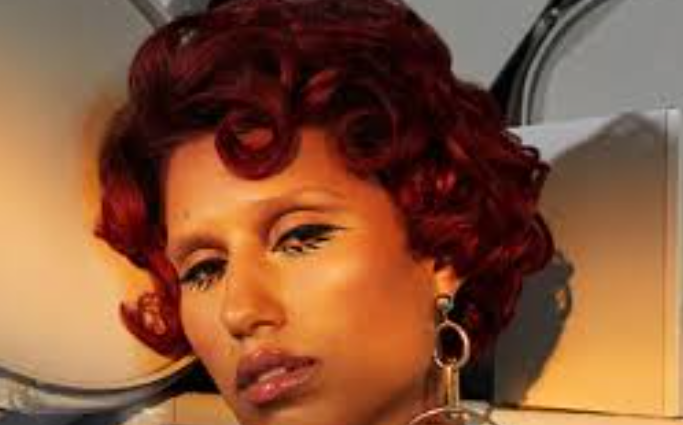 Review Makna lagu Escapism: Lari dari Realitas