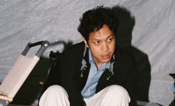 Pesan Lagu Hindia Rumah Ke Rumah Tentang Kedewasaan